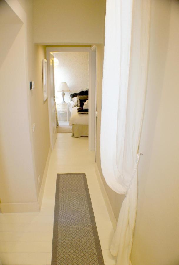 White Florence Suite Exterior photo